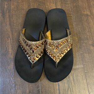 Embellished Black and Gold Women’s yellow box Sandals size 7.5